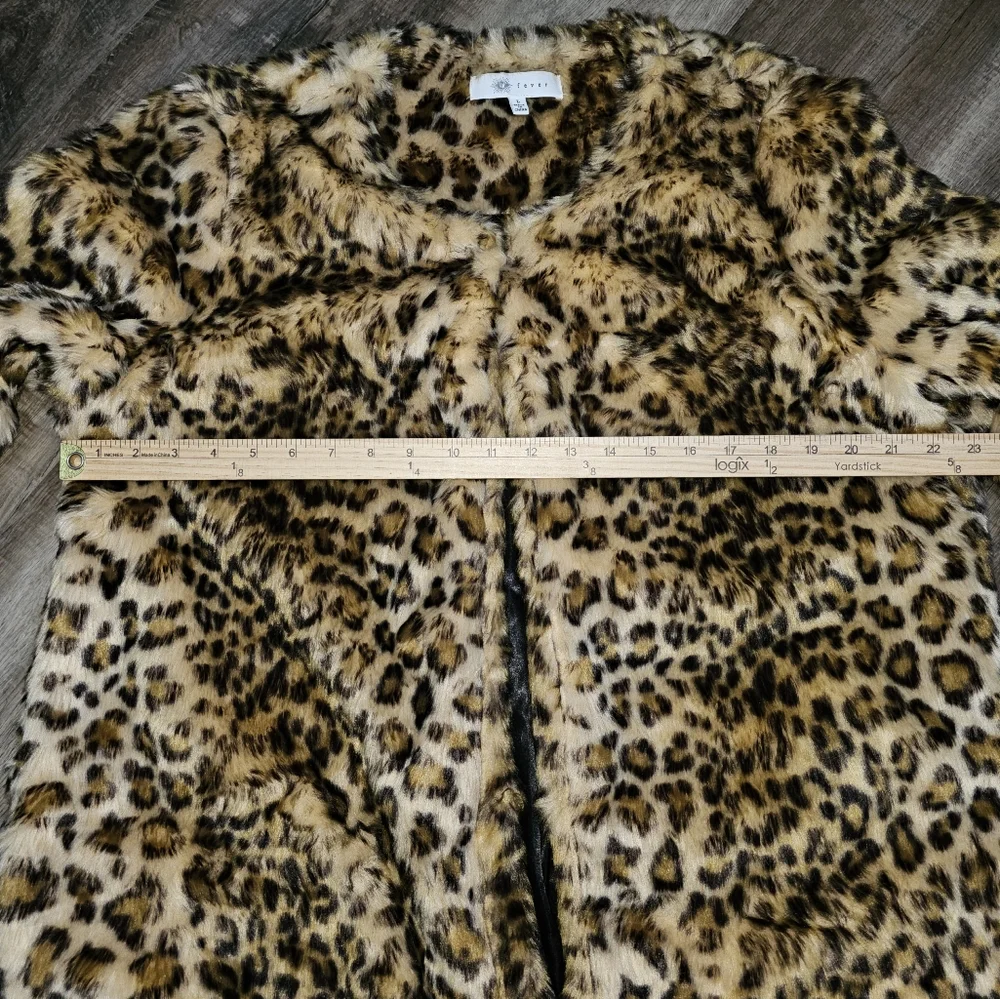 Fever, Women' Size Large, Leophard Print Faux Fur Coat - Picture 6 of 12